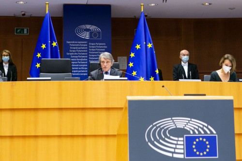 Týden v Evropském parlamentu: Zelenější ekonomika, pomoc pro ČR i premiérův střet zájmů